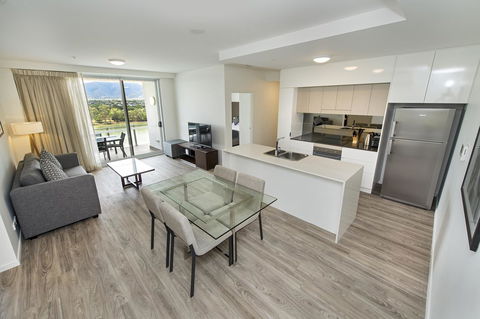 Empire Apartment Hotel Rockhampton - Hervey Bay Accommodation 18