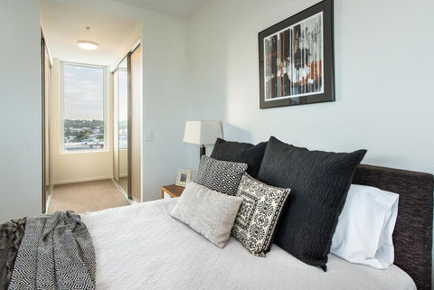 Empire Apartment Hotel Rockhampton - Hervey Bay Accommodation 13