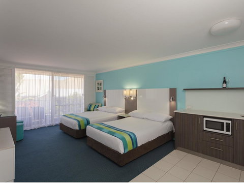 Sea World Resort - Hervey Bay Accommodation 2