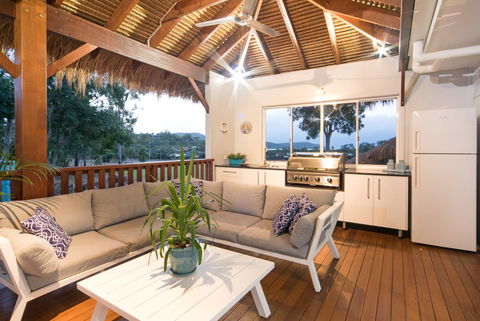 Whitsunday Luxury Homes - Hervey Bay Accommodation 2