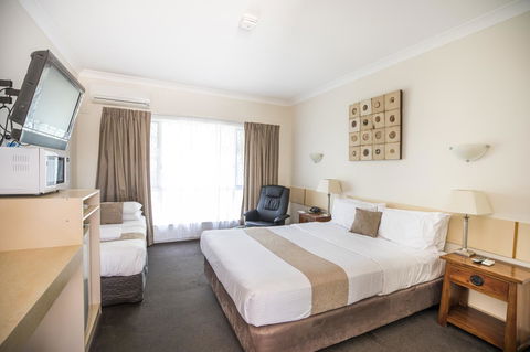 Emerald Maraboon Motor Inn - Hervey Bay Accommodation 40
