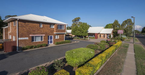 Emerald Maraboon Motor Inn - Hervey Bay Accommodation 5