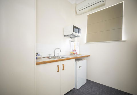 Emerald Maraboon Motor Inn - Hervey Bay Accommodation 31