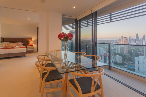 Oracle Resort Broadbeach - Gclr - Hervey Bay Accommodation 10