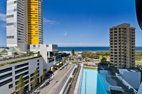 Oracle Resort Broadbeach - Gclr - Hervey Bay Accommodation 8
