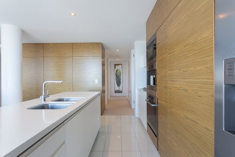 Oracle Resort Broadbeach - Gclr - Hervey Bay Accommodation 38