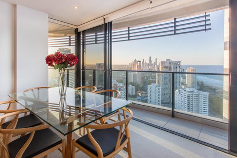 Oracle Resort Broadbeach - Gclr - Hervey Bay Accommodation 35