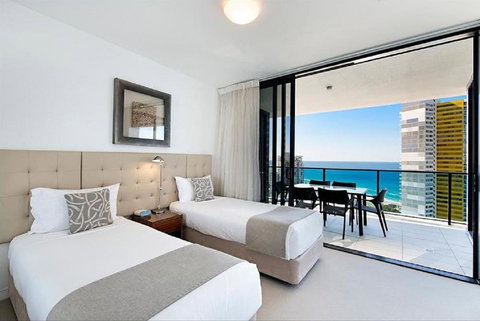 Oracle Resort Broadbeach - Gclr - Hervey Bay Accommodation 3