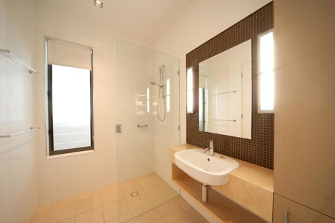 The Boathouse Apartments - Tourism Hervey Bay 13