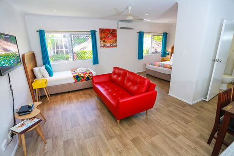 Port Douglas Motel - Hervey Bay Accommodation 4