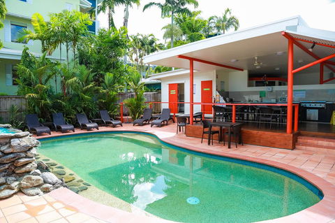 Port Douglas Motel - Hervey Bay Accommodation 23