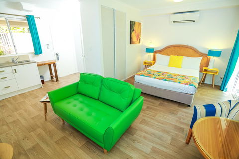 Port Douglas Motel - Hervey Bay Accommodation 12