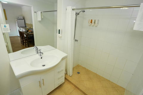 Port Douglas Motel - Hervey Bay Accommodation 6