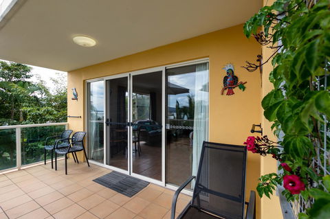 Sunlit Waters Studio Apartments - Hervey Bay Accommodation 32
