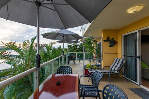 Sunlit Waters Studio Apartments - Hervey Bay Accommodation 22