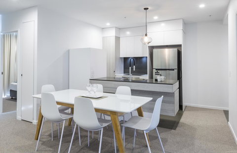 Boardwalk Burleigh Beach - Official - Hervey Bay Accommodation 26