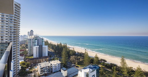 Boardwalk Burleigh Beach - Official - Hervey Bay Accommodation 43