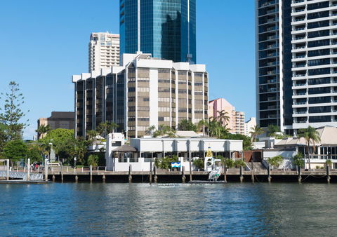 Tiki Hotel Apartments Surfers Paradise - Tourism Hervey Bay 4