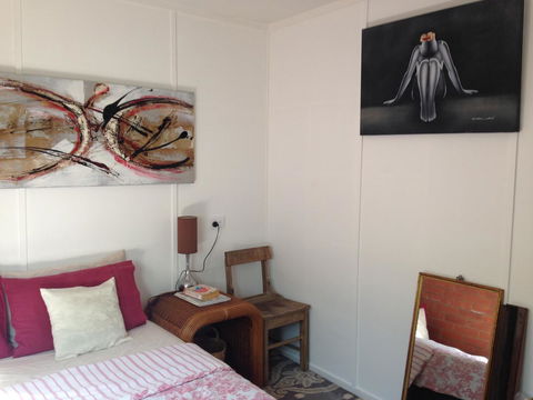 XYL Pets Friendly Seaside Boutique Guesthouse - Hervey Bay Accommodation 13