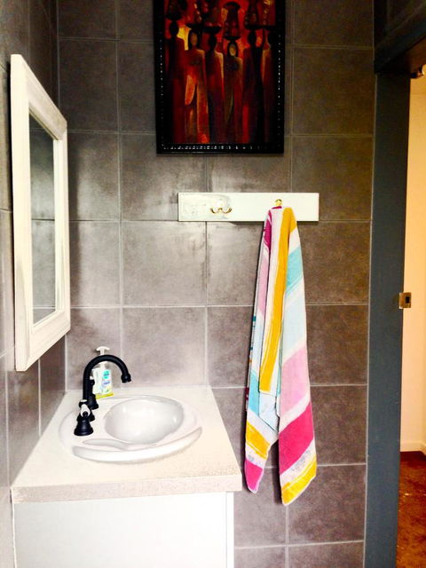 XYL Pets Friendly Seaside Boutique Guesthouse - Hervey Bay Accommodation 4