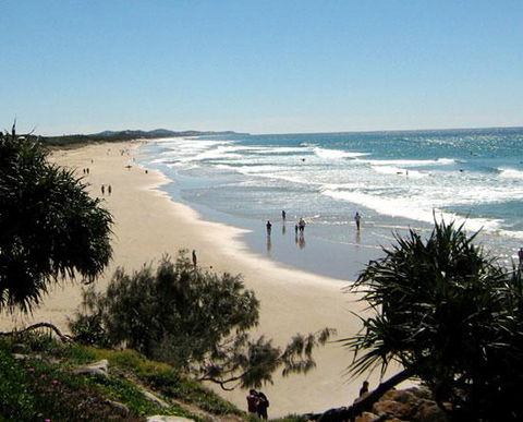 Beach House On Tradewinds Avenue - Hervey Bay Accommodation 15