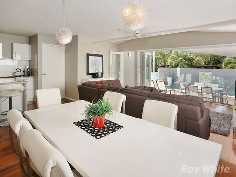 Beach House On Tradewinds Avenue - Hervey Bay Accommodation 5