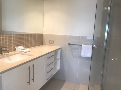 Proximity Waterfront Apartments - Hervey Bay Accommodation 11