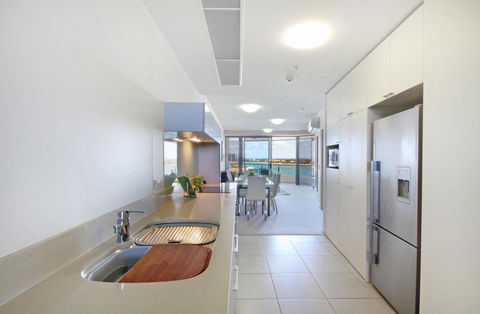 Monaco Caloundra - Hervey Bay Accommodation 40