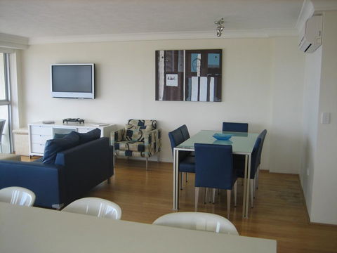 Talisman Apartments - Hervey Bay Accommodation 13