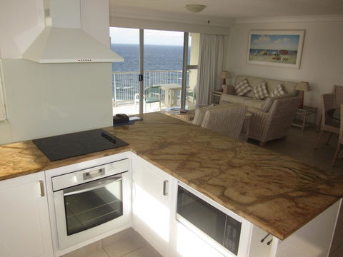 Talisman Apartments - Hervey Bay Accommodation 8