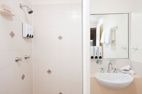 Park Regis Anchorage - Hervey Bay Accommodation 9
