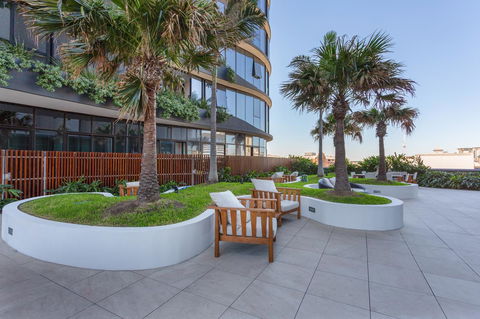 Hostrelax Residences On Alfred - Hervey Bay Accommodation 14