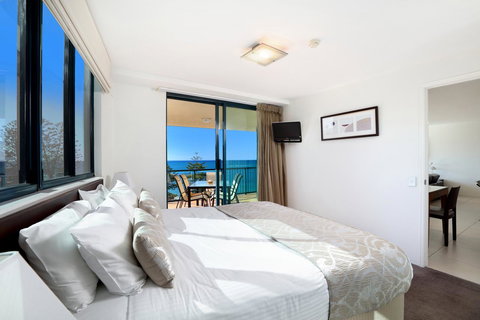 Peninsular Beachfront Resort - Hervey Bay Accommodation 23