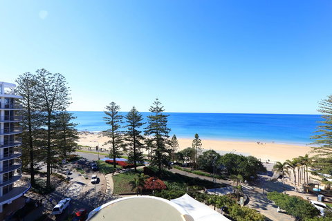 Peninsular Beachfront Resort - Hervey Bay Accommodation 0
