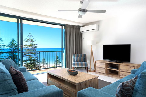 Peninsular Beachfront Resort - Hervey Bay Accommodation 3