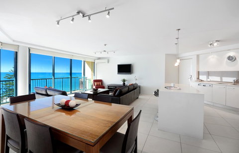 Peninsular Beachfront Resort - Hervey Bay Accommodation 7