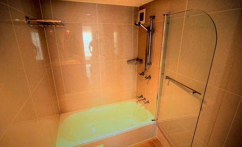 Grosvenor Beachfront Apartments Surfers Paradise - Tourism Hervey Bay 34