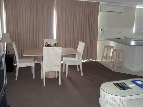 Grosvenor Beachfront Apartments Surfers Paradise - Tourism Hervey Bay 26