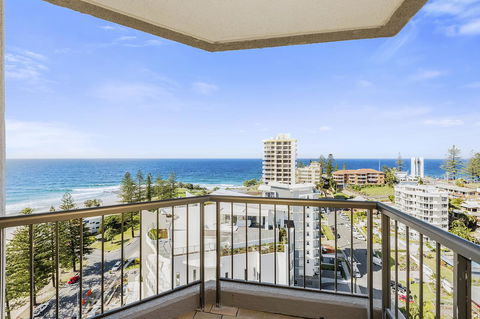 Columbia Beachfront Apartments On Rainbow Bay - Hervey Bay Accommodation 41