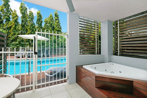 Mantra Aqueous On Port - Hervey Bay Accommodation 7