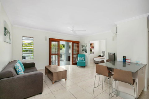Mantra Aqueous On Port - Hervey Bay Accommodation 15