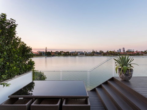 Rumrunner Resort - Hervey Bay Accommodation 11