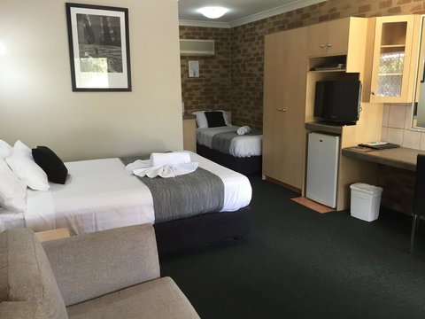 Country Gardens Motor Inn - Hervey Bay Accommodation 14