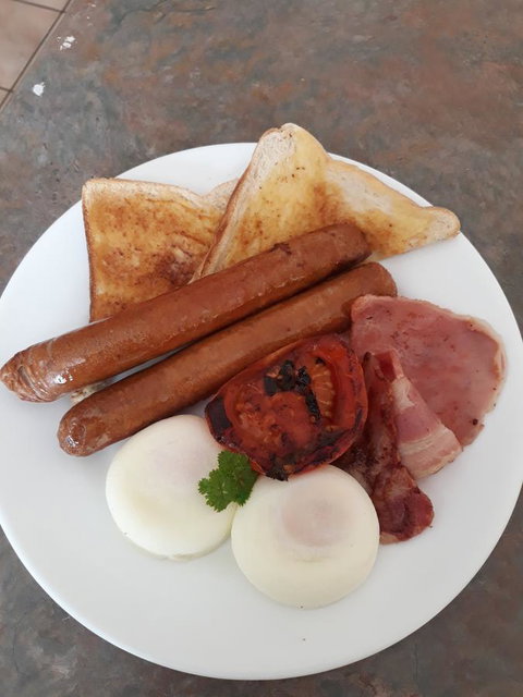 Country Gardens Motor Inn - Hervey Bay Accommodation 7