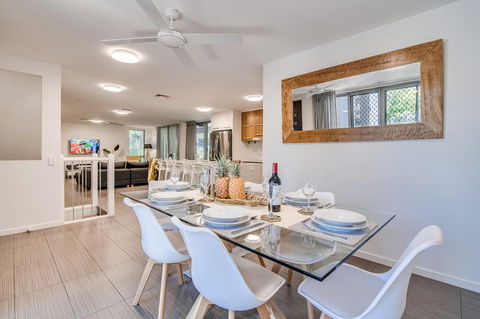 Coolum At The Beach - Hervey Bay Accommodation 27