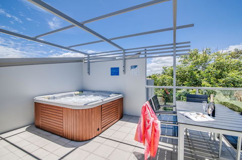 Coolum At The Beach - Hervey Bay Accommodation 38