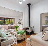 Frangipani House - Hervey Bay Accommodation