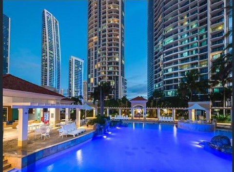 The Towers Of Chevron Renaissance - Holidays Gold Coast - Hervey Bay Accommodation 5