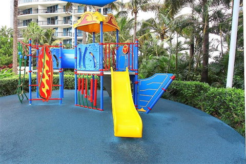 The Towers Of Chevron Renaissance - Holidays Gold Coast - Hervey Bay Accommodation 11