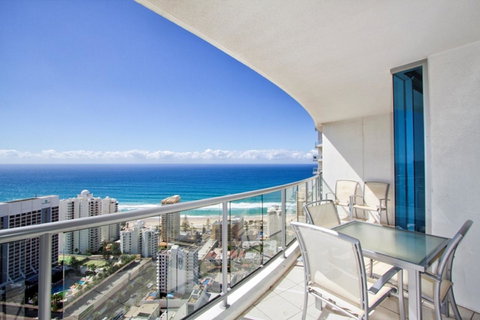 The Towers Of Chevron Renaissance - Holidays Gold Coast - Hervey Bay Accommodation 10